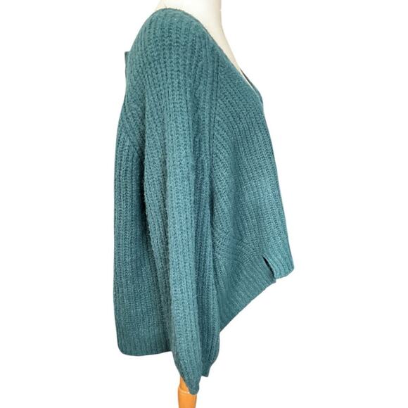 Savage X Fenty Fuzz Knit V-Neck Sweater Longer Back Body 2x Fuzzy High Quality - Picture 6 of 11